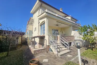 Villa Plurifamiliare in vendita, Viale Adriatico, Anzio