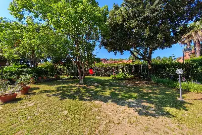 Villa in vendita, Via Antifonte di Ramnunte, Roma