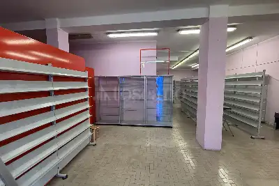 Negozio in vendita, Via Oberdan, Brescia