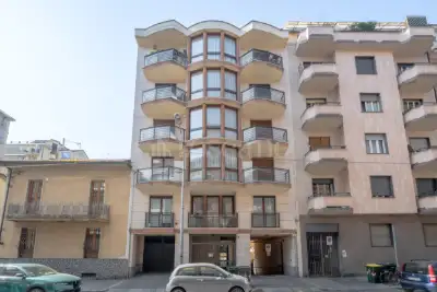 Casa in vendita, Via Mombasiglio, Torino