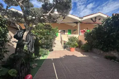 Villino a Schiera in vendita, Via Sesto San Giovanni, Roma