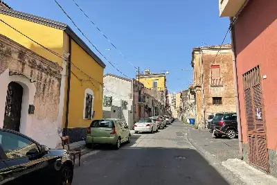 Casa Indipendente in vendita, Via Malabranca, Catania