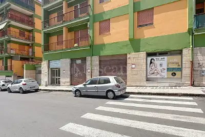 Negozio in affitto, Via Claudio Fermi, Sassari