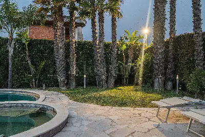 Villa in vendita, Via Dott. Pippo Cutuli, Aci Sant'Antonio