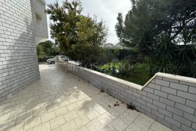 Villa in vendita, SS16, Bari
