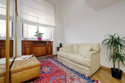 Casa in affitto, Via di San Nicola da Tolentino, Roma