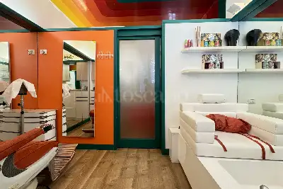 Negozio in vendita, Via Leone Tolstoj, Milano