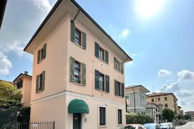 Casa in vendita, Via Costantino Quaranta, Brescia