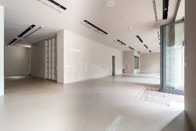 Negozio in affitto, Via Gerolamo Tiraboschi, Milano