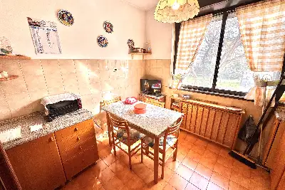 Casa in vendita, Viale dei Caduti Nella Guerra di Liberazione, Roma