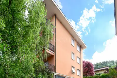 Casa in vendita, Via Muggiò, Como