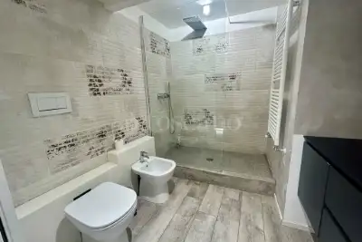 Casa in affitto, Via Ugo Bassi, Bologna