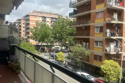 Casa in vendita, Via Lucio Papirio, Roma
