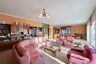 Casa in vendita, Viale della Repubblica, Peschiera del Garda