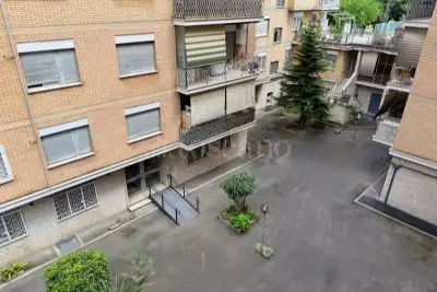 Casa in vendita, Via Raffaele Calzini, Roma