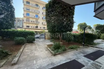 Casa in vendita, Via Divisione Paracadutisti della Folgore, Bari
