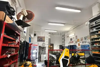 Negozio in vendita, Via Santorre di Santarosa, Roma