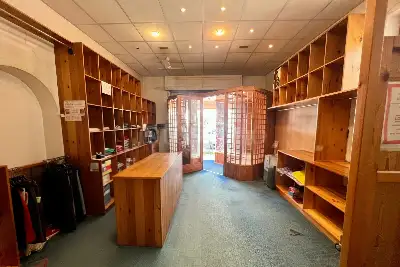 Negozio in vendita, Via della Corona Australe, Fiumicino