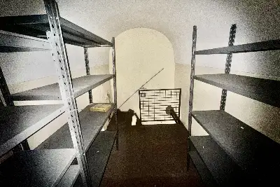 Negozio in affitto, Via Fratelli Giovanni e Giulio Pagano, Caserta