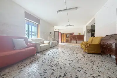 Laboratorio in vendita, Via Giuseppe Castiglia 26, Sassari