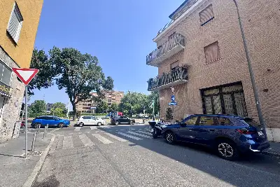 Box in vendita, Via Vimercati, Milano