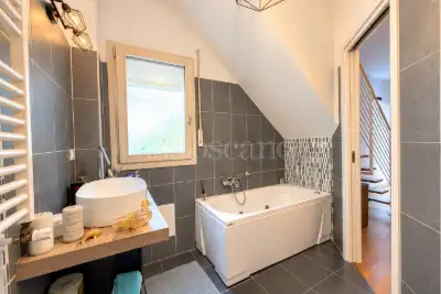 Casa in vendita, Via del Monferrato, Roma