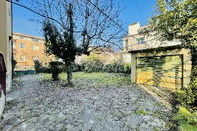 Villa Bifamiliare in vendita, Via Ottaviano Montini, Brescia