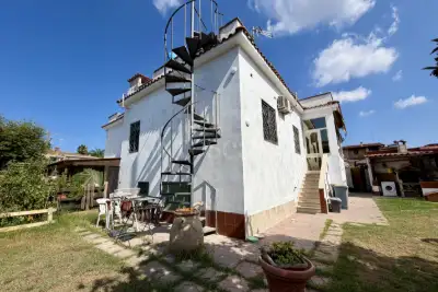 Villa in vendita, Via dei Salici, Anzio