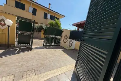 Villa Plurifamiliare in vendita, Via Rubicone, Sabaudia