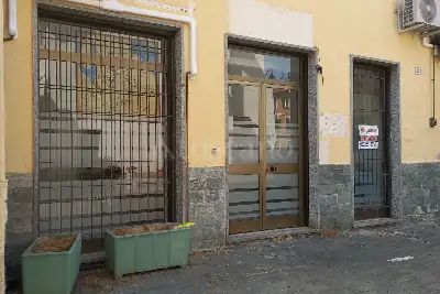 Negozio in vendita, Via Vaglio, Marchirolo