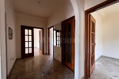 Palazzo in vendita, Via Don Luigi Orione, Reggio di Calabria