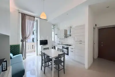 Casa in vendita, Viale Tibaldi, Milano