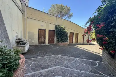 Casa in vendita, Via Filippo de Grenet, Roma