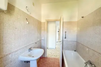 Casa in vendita, Piazza Vittime del Fascismo, Grottaferrata
