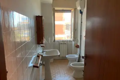 Casa in vendita, Via Catullo, Pomezia