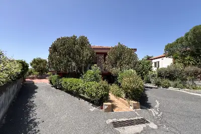 Villa in vendita, Via Antonino di Sangiuliano, Sant'Agata li Battiati