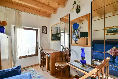 Casa Indipendente in vendita, Via Roma, Carate Urio