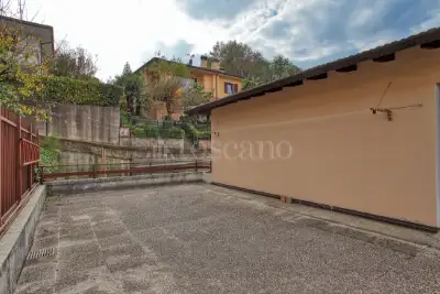 Casa in vendita, Via dei Platani, Lavena Ponte Tresa