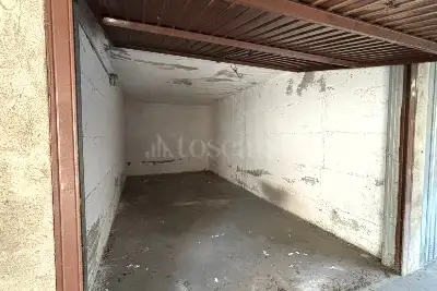 Box in vendita, Via Vasari, Monza