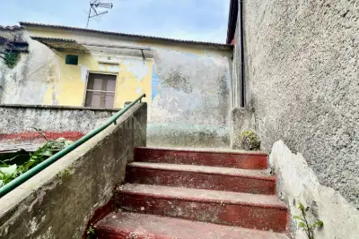 Casa in vendita, Via Fratelli della Valle, Castel Morrone