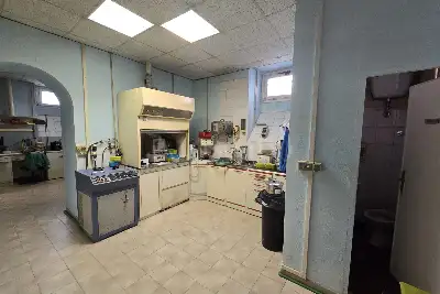 Negozio in vendita, Via Luigi Tosti, Roma