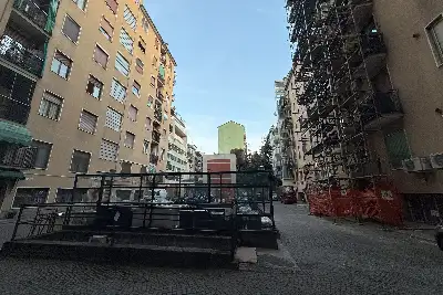 Laboratorio in vendita, Via Vespri Siciliani, Milano