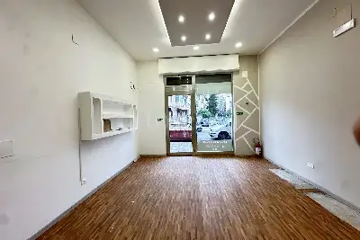 Negozio in affitto, Via Malaspina, Palermo