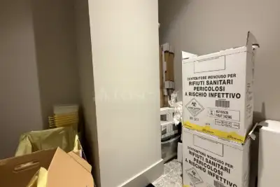 Negozio in vendita, Via Friuli, Milano