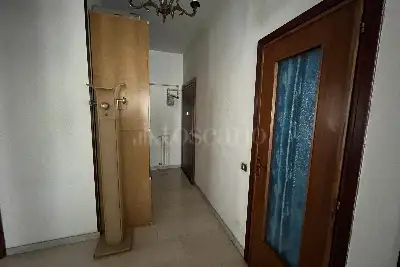 Casa in vendita, Via Montello, Corsico