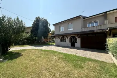 Villa Plurifamiliare in vendita, Via delle Nazioni Unite, Bagnolo Mella