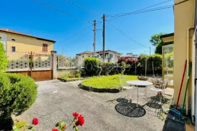 Villa Bifamiliare in vendita, Quartiere I Maggio, Brescia