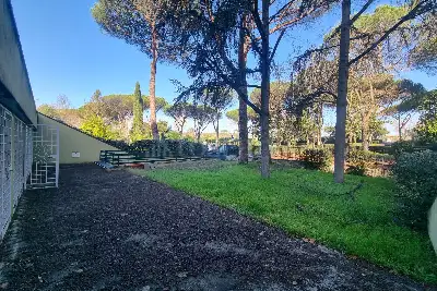 Casa Indipendente in vendita, Via Benedetto Stay, Roma