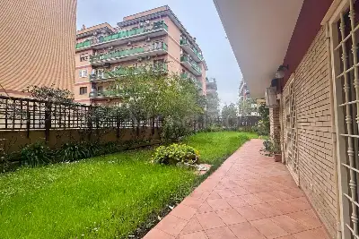 Casa in vendita, Via Franco Sacchetti, Roma