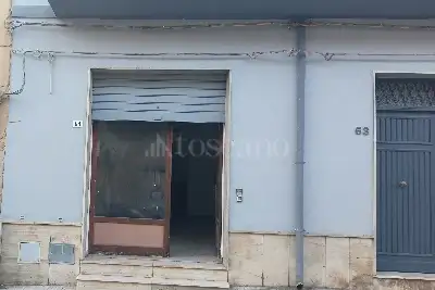 Negozio in affitto, Via Vespri, 61, Valderice